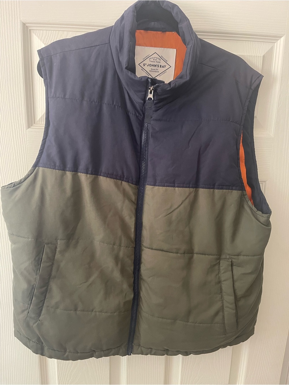 St. John's Bay Men's Navy and Olive Colorblock Puffer Vest